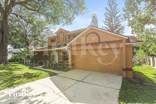 988 Glenview Cir Photo 1