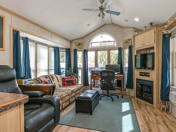 4th image of 14600 Morris Valley Rd #28