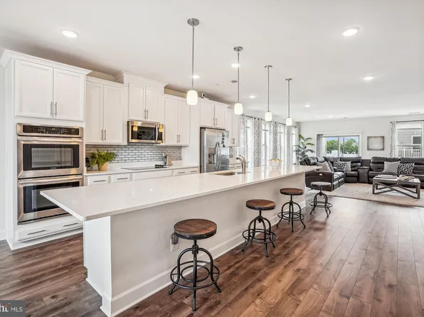 10436 Ratcliffe Trl, Manassas, VA 20110