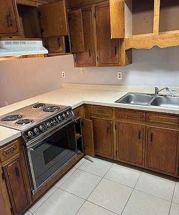 2nd image of 1309 Jasma Ln #C