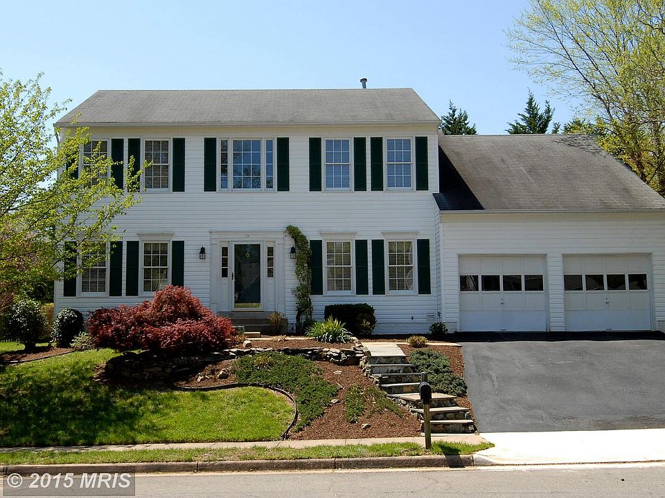 1st image of 18 Westbrook Ln