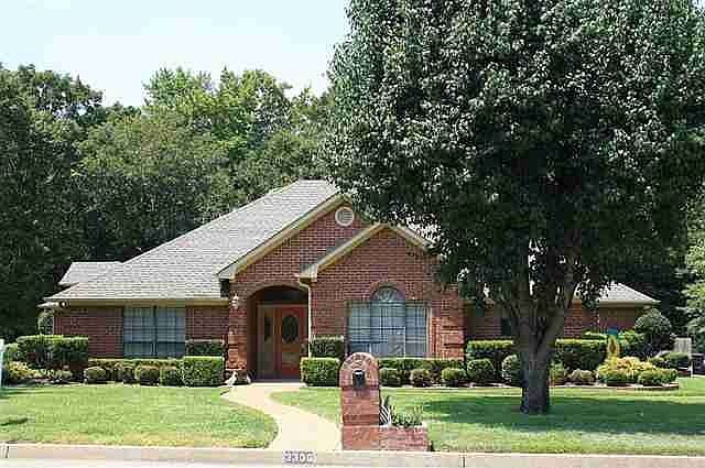 1st image of 3306 Pinecreek Dr