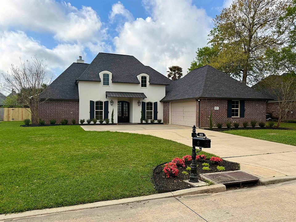 1st image of 1023 N Worthington Dr