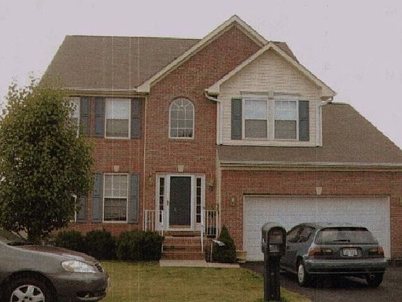 2nd image of 329 Larkspur Ln