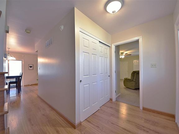 3rd image of 2106 Wente Pl