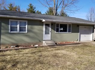 309 W Peoria St, Elmwood, IL