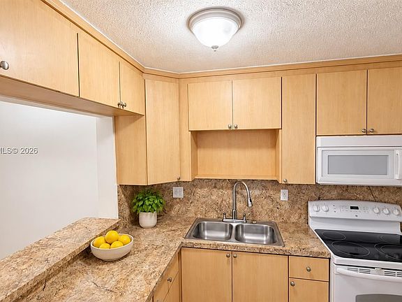 2nd image of 6070 W 18th Ave APT 306