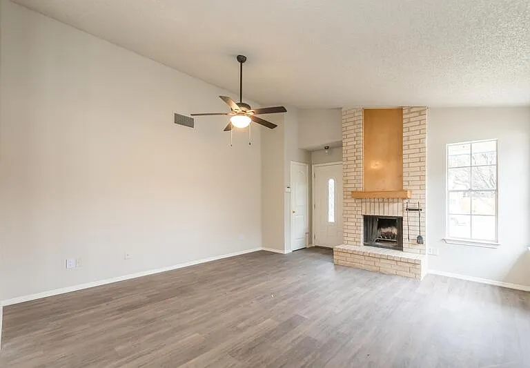 3518 Stoney Bluff St — Photo 5