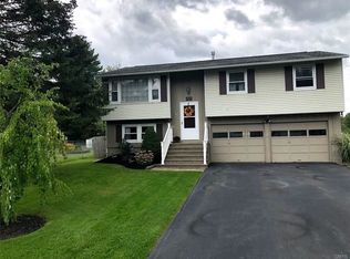 4130 Birchwood Dr S, Liverpool, NY 13090