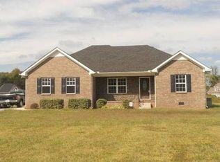 1521 Azalee Ln, Chapel Hill, TN 37034