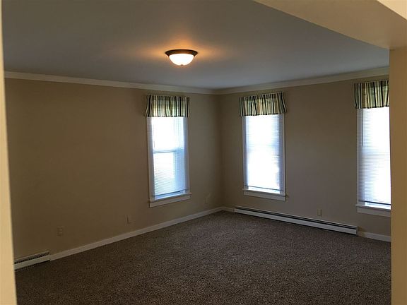 5th image of 510 Washington St