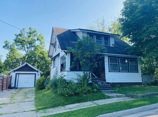 317 1st Ave, Baraboo, WI 53913