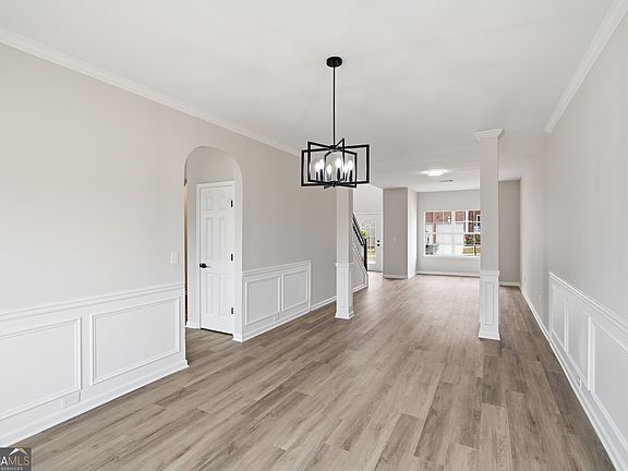 2nd image of 3538 Cragstone Rd
