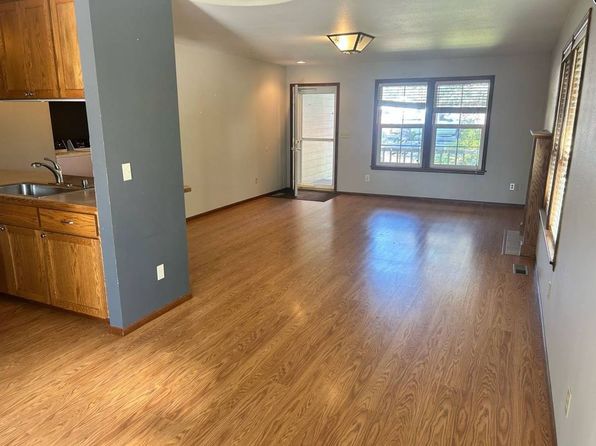 303 Nooksack Ave, Nooksack, WA 98276