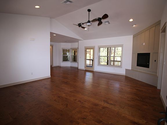 3rd image of 5013 Silver Mountain Dr