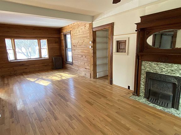 4th image of 115 Vineyard Ave #2
