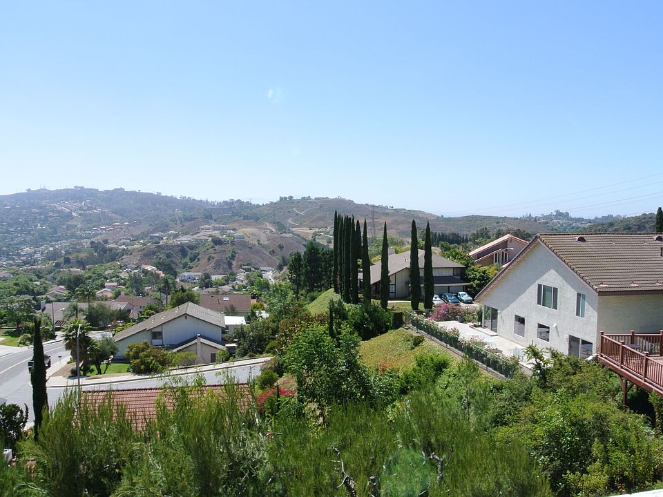 2nd image of 3376 Olaf Hill Dr