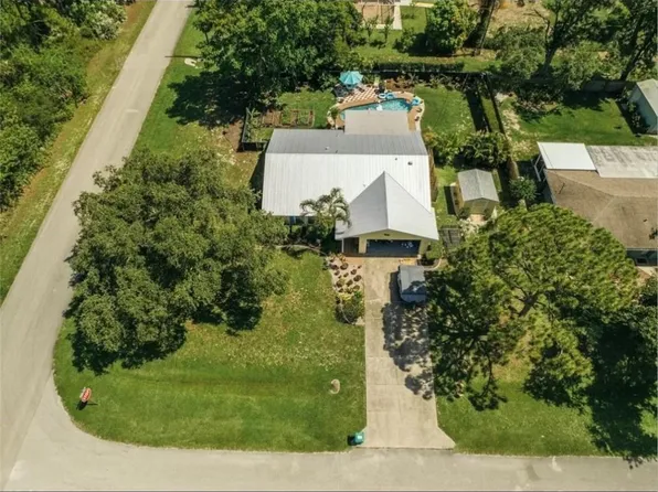 7301 Coquina Ave, Fort Pierce, FL 34951