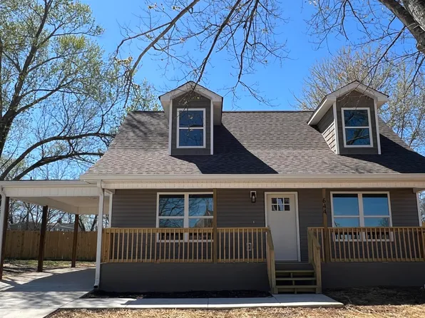 644 13th St, Cleveland, TN 37311