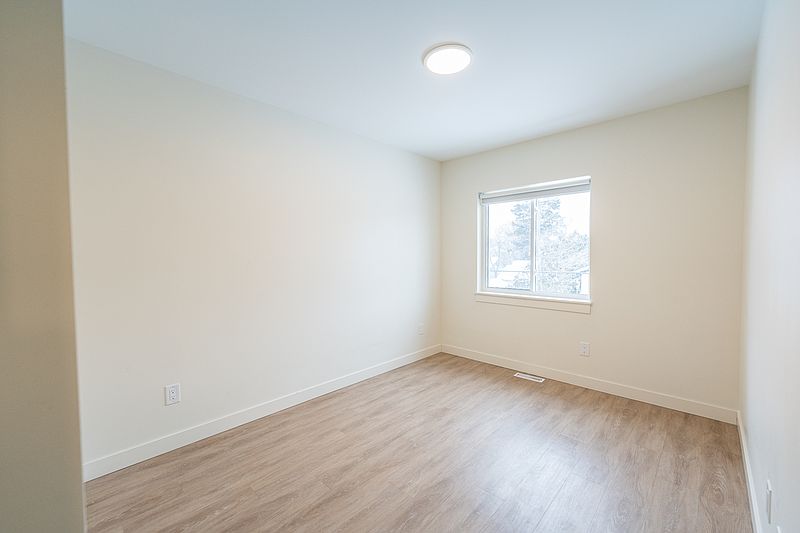 Winnipeg Apartment for rent - 3 Bedrooms — photo 21