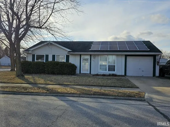 728 Shakamak Ct, Dayton, IN 47941