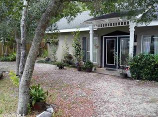 1425 Oak Ridge Dr, Gulf Shores, AL 36542