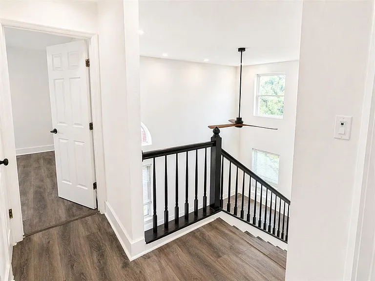 4602 Everest Ln — Photo 10