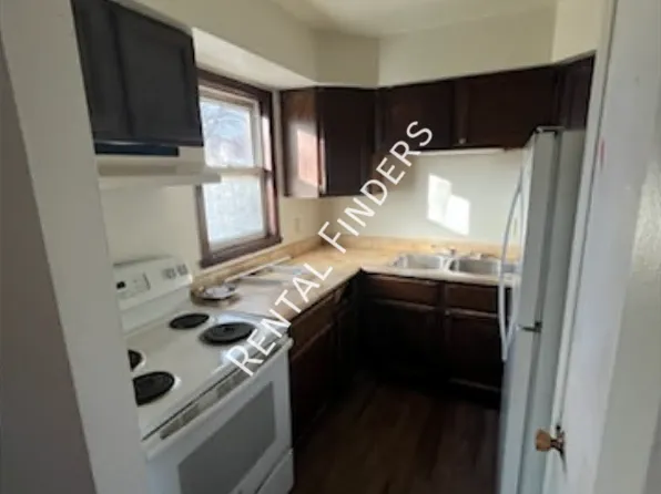 22 Donohue Ct APT 2, Fond Du Lac, WI 54935