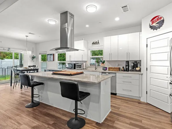 736 Commanche St, Ft Walton Bch, FL 32547