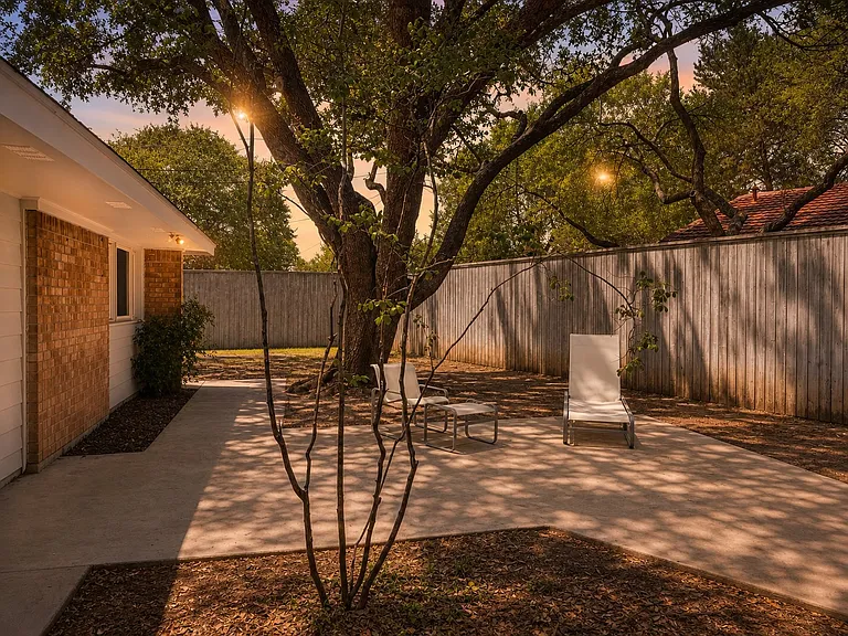 3401 Hanover Ln — Photo 26