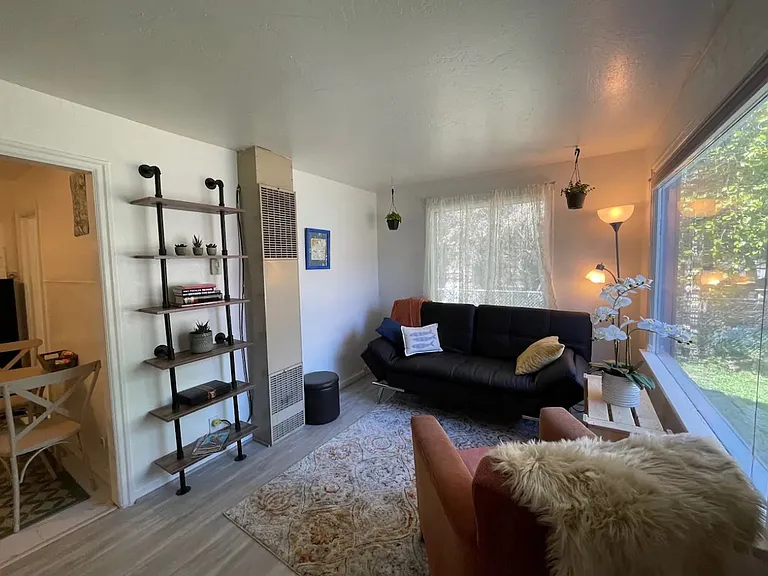1520 G St #1 — Photo 8