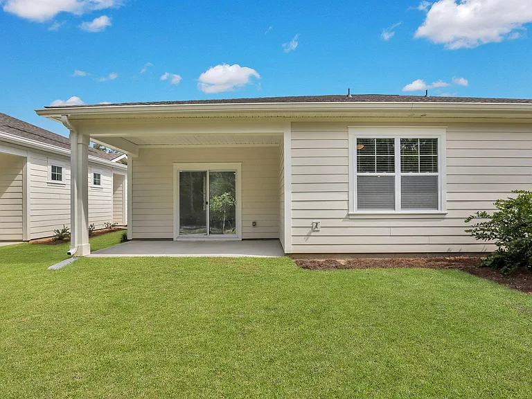 155 Holloway Hl — Photo 40