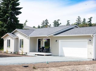 218 NW 3rd St, Coupeville, WA 98239