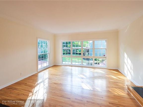 5th image of 1600 SE 2nd St