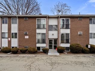 180 River St #B4, Waltham, MA 02453