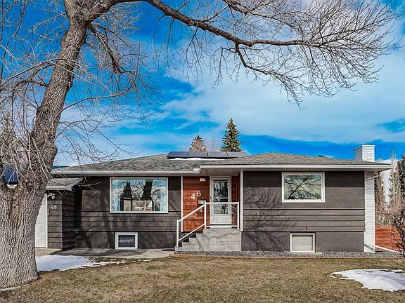 2nd image of 48 SW Carnarvon Way NW