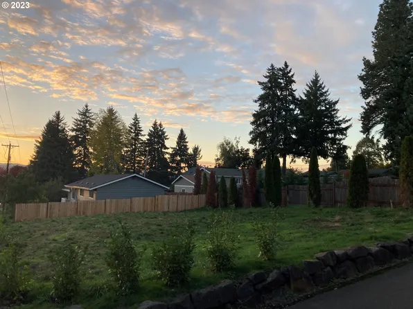 SW Sunset Blvd, Sherwood, OR 97140