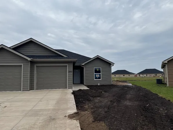 3002 Fountain Dr, Salina, KS 67401