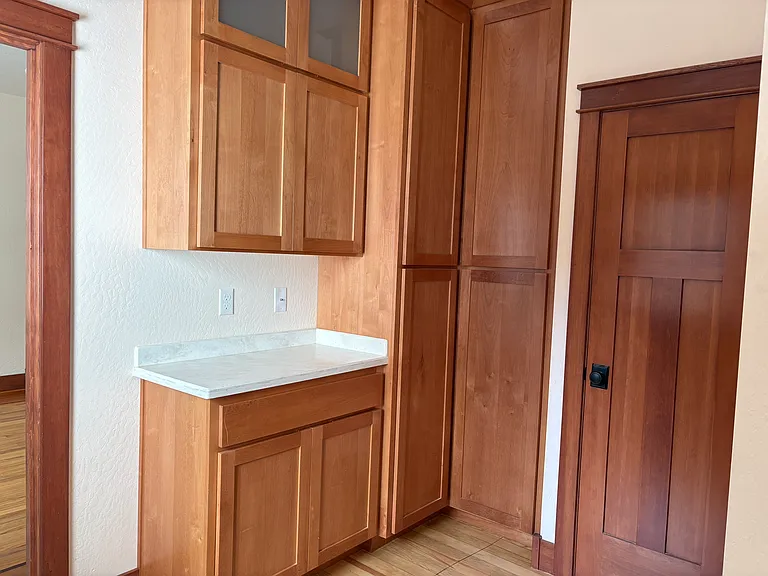 254 B St — Photo 9