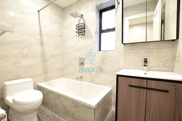 Rented by null | media 8