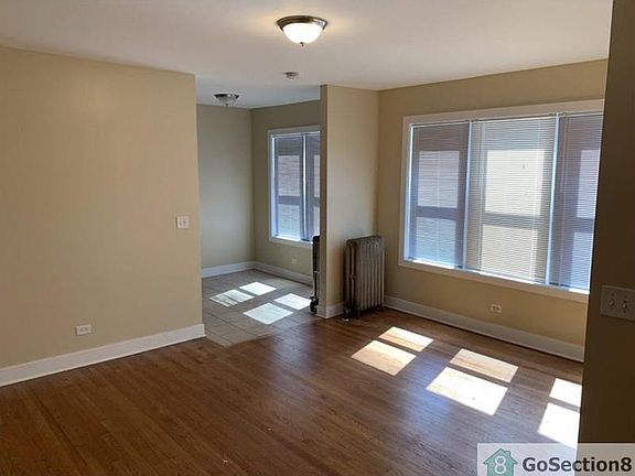 3rd image of 7506 S Vernon Ave #2A