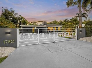 1780 Spring Creek Dr, Sarasota, FL 34239