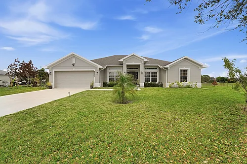5923 NW Brianna Ct Photo 1