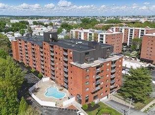 8 9th St APT 803, Medford, MA 02155