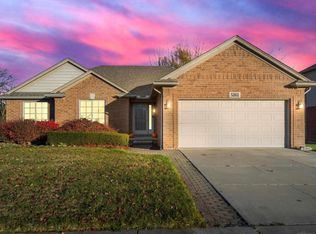 52802 Delena Dr, Macomb, MI 48042