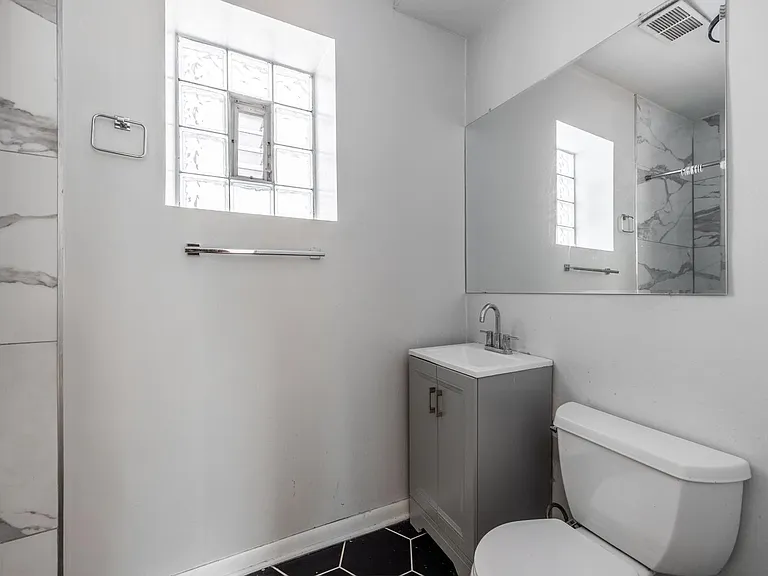 818 N Fairfield Ave #1R — Photo 10