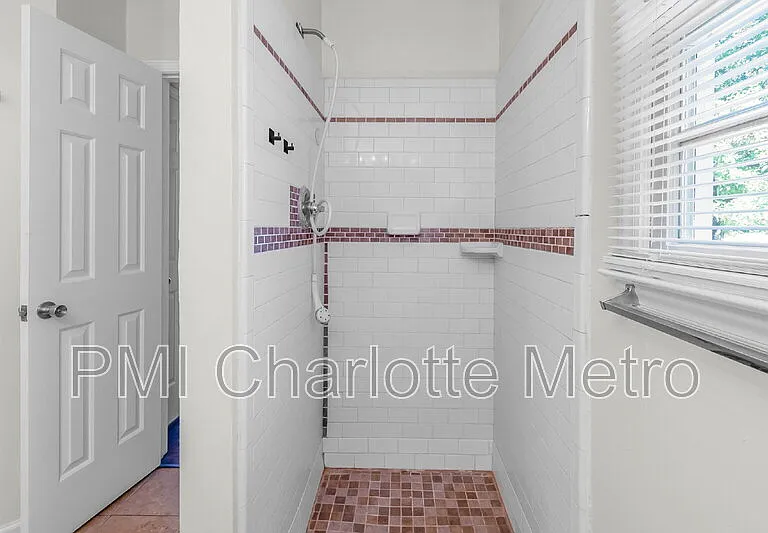 10800 Whittersham Dr — Photo 16