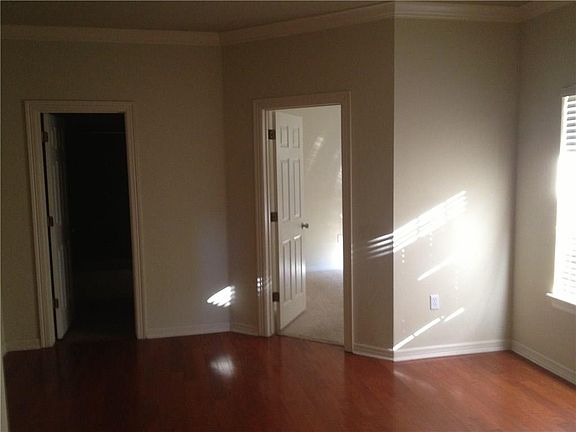 4th image of 2567 E Turtle Creek Dr
