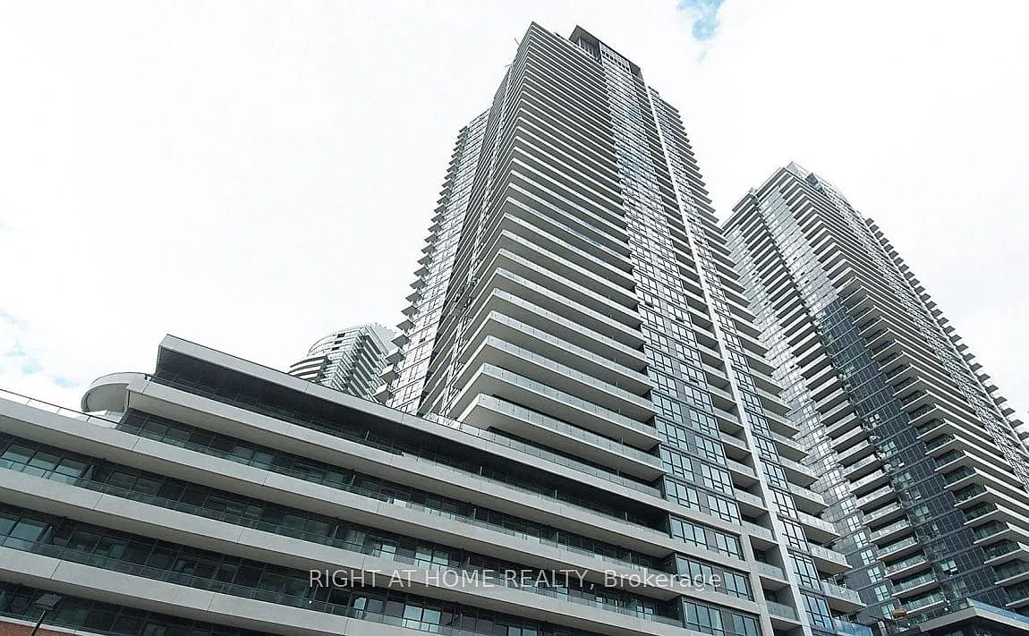 2 bed, $2,600 — Photo 1