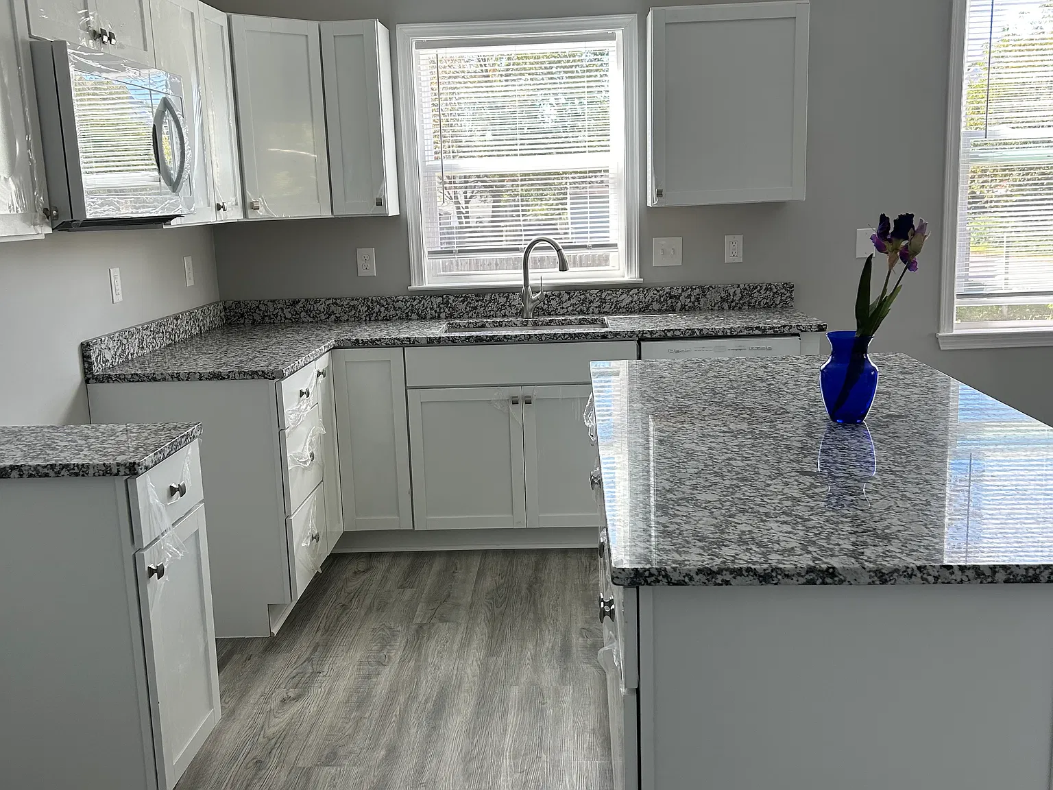 2 bed, 2.5 bath, 1200 sqft, $2,100 — Photo 4